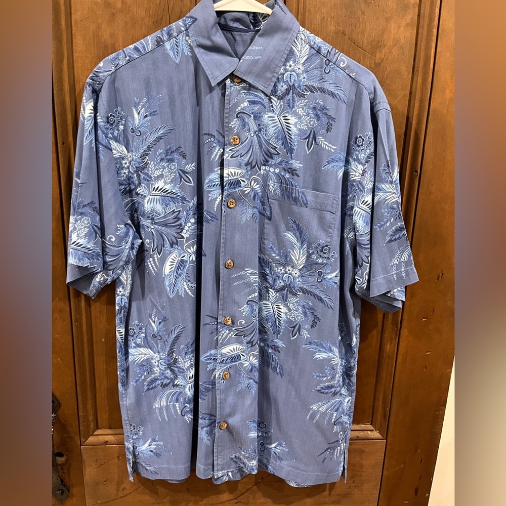 MENS TOMMY BAHAMA 100% SILK BUTTON DOWN SHORT SLEEVE SHIRT